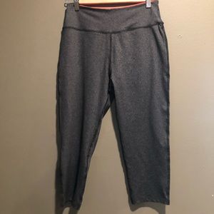 Neonysweets Grey Capri Leggings, L